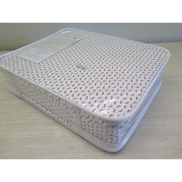 Lacoste QUEEN 100% Cotton White/Plum Boomerang Design Sheet Set $180 - Picture 7 of 7
